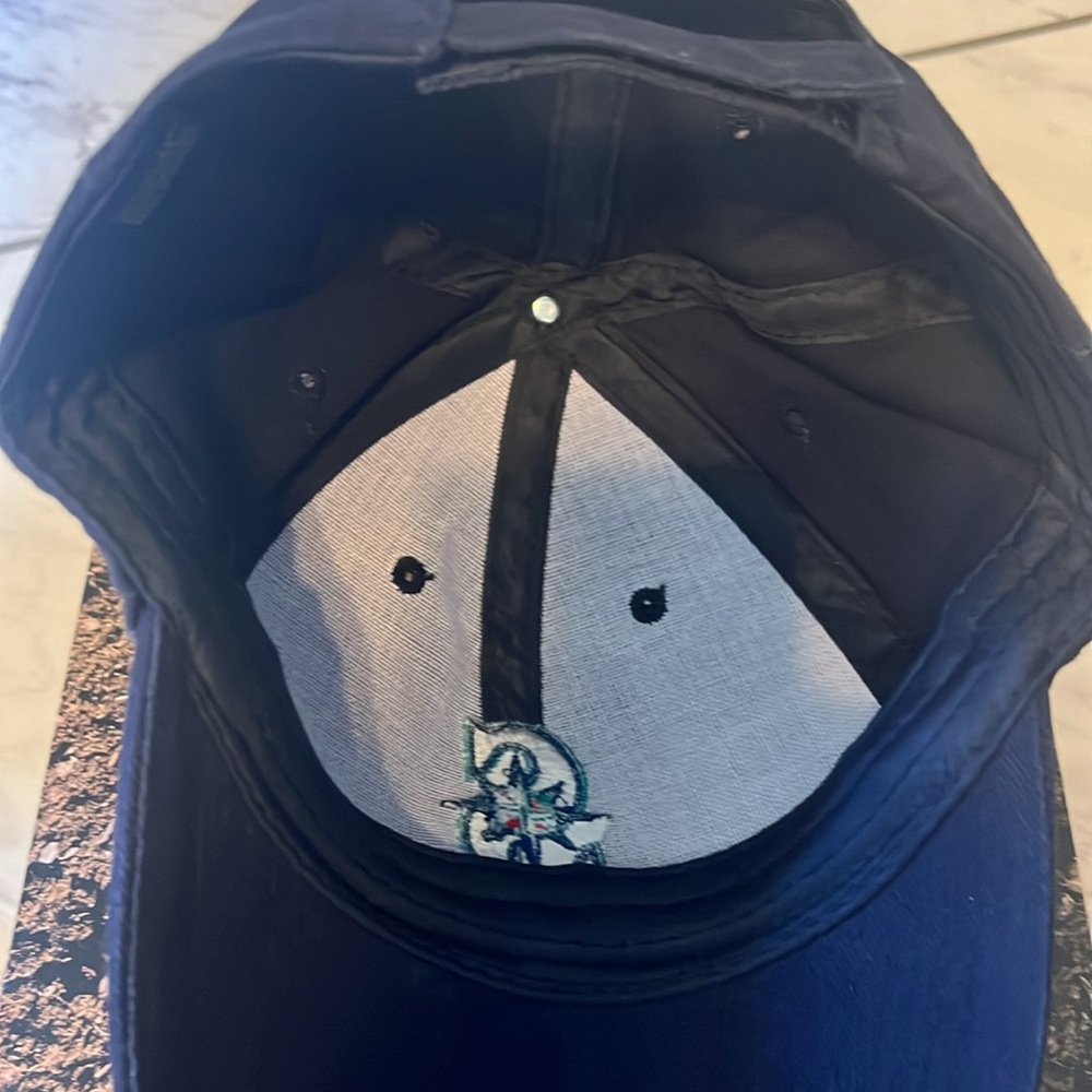 Seattle Mariners Hat - Picture 4 of 6